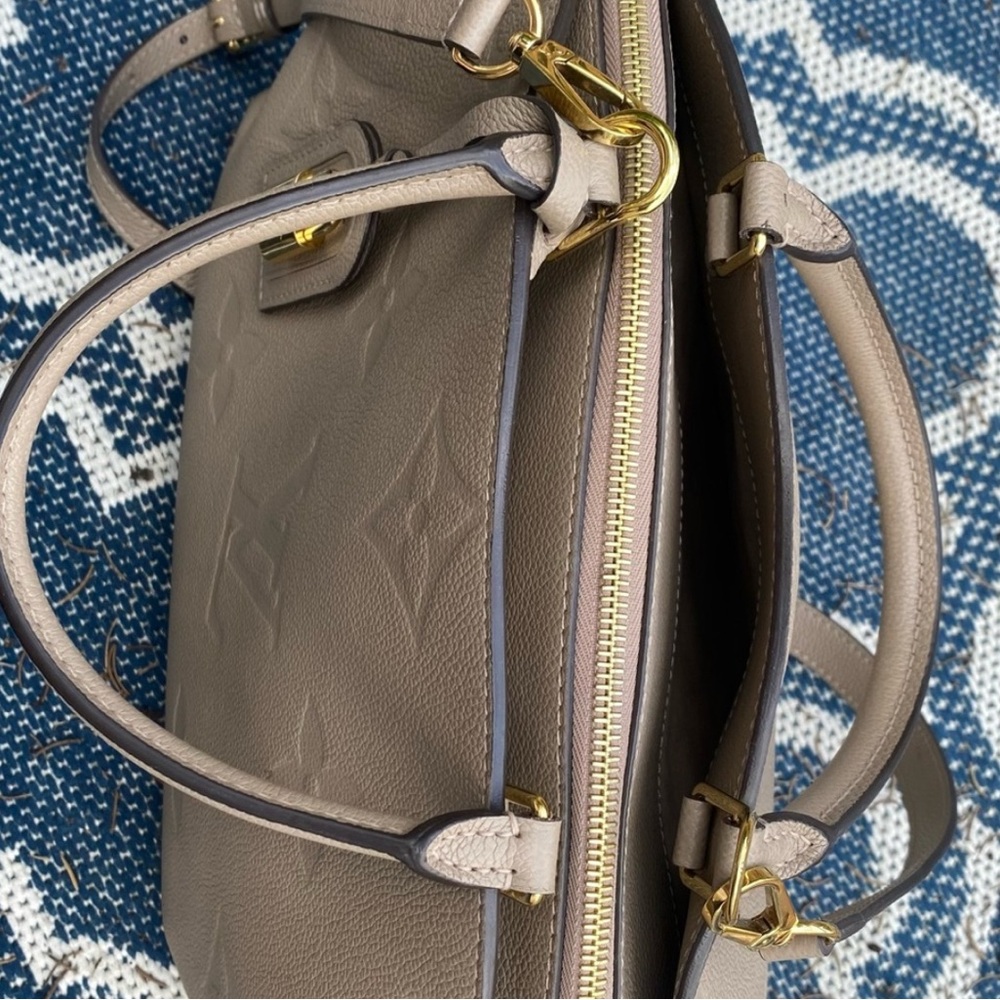 Louis Vuitton Grand Palais MM with Signature Monogram Empriente w/dust bag, box - Picture 7 of 13